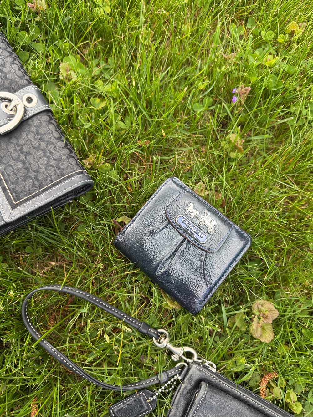 🖤✨COACH Y2K Bundle of 6! Leather Wristlet, Wallet & Demi Bag Collection🖤✨ - Picture 5 of 15